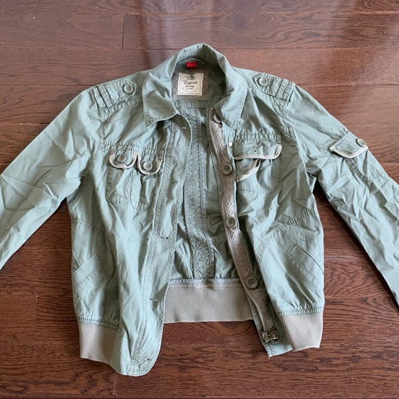 Esprit Light Jacket in Green - Picture 2 of 4